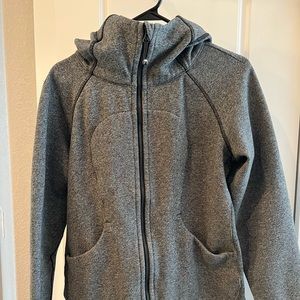 EUC lululemon scuba hoodie in grey - size 10